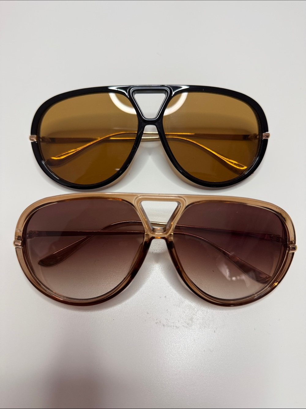 Classic Aviator-Style Women’s Sunglasses in Black and Brown